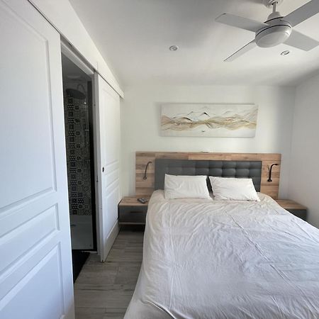 Charmante Villa Avec Piscine Dans Les Canaux Ampuriabrava Exterior foto
